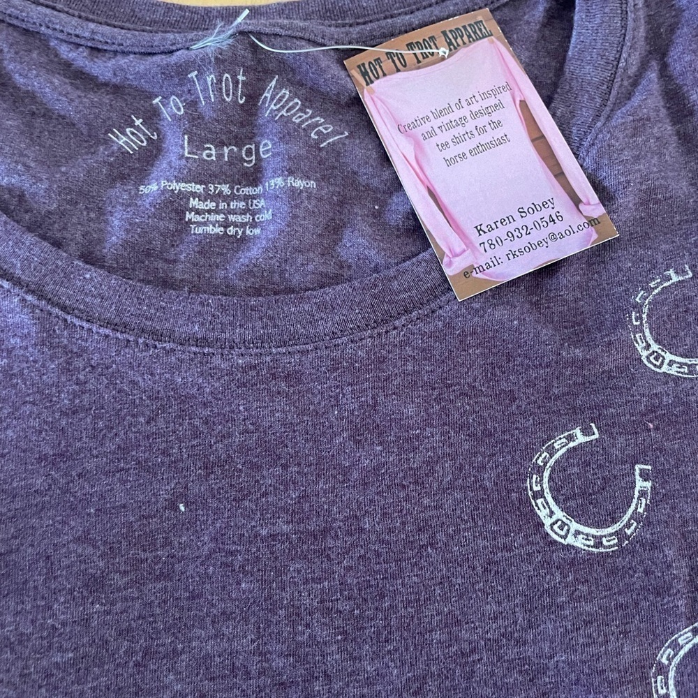 Hot to Trot womens t-shirt/ purple v-neck - Picture 2 of 2